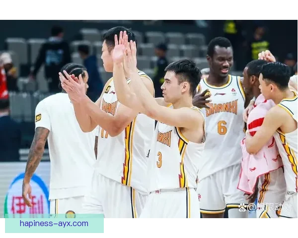 CBA新赛季激烈开战各队实力对比与球星表现全解析