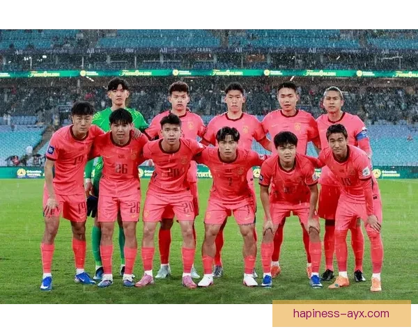 中国男足世预赛客场挑战泰国首发阵容最新预测分析